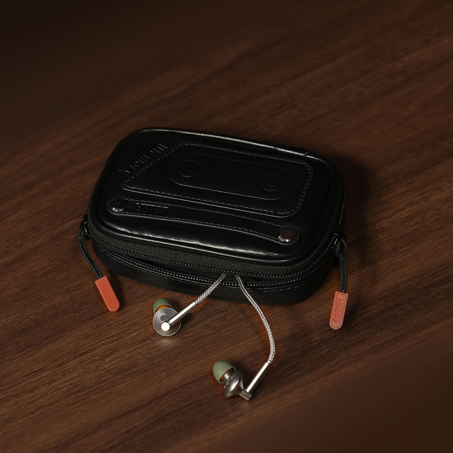 ddHiFi Memory AL4.4 retro tárolótokkal